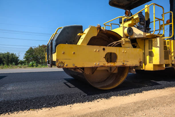 Why Choose Us For All Your Driveway Paving Needs in Rock Falls, IL?